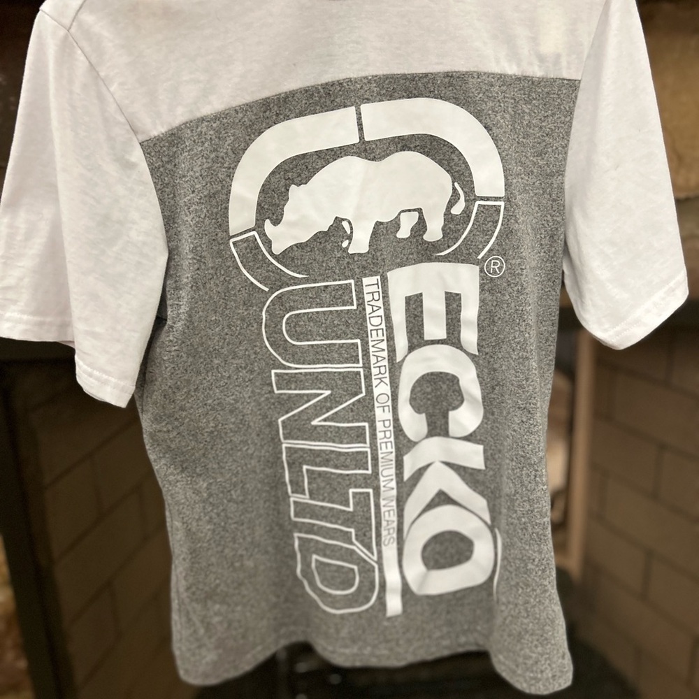 Ecko Unltd Gray and White Graphic T-Shirt-very nice quality-small